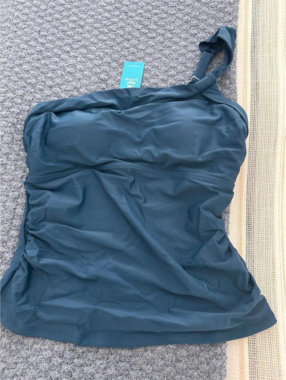Cup she Women’s Bathing Suit Top –  NWT size L